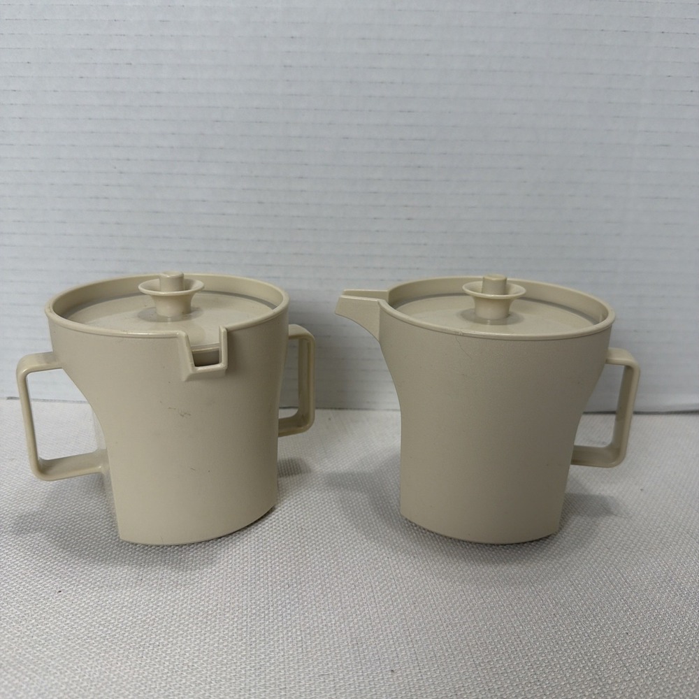 Tupperware Creamer and Sugar Set Beige Push and Seal Top 1414/1415 Vintage Retro